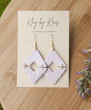 Load image into Gallery viewer, Kira