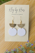 Load image into Gallery viewer, Reese